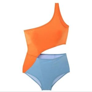 Color Block Cut Out One Shoulder One Piece Swimsuit